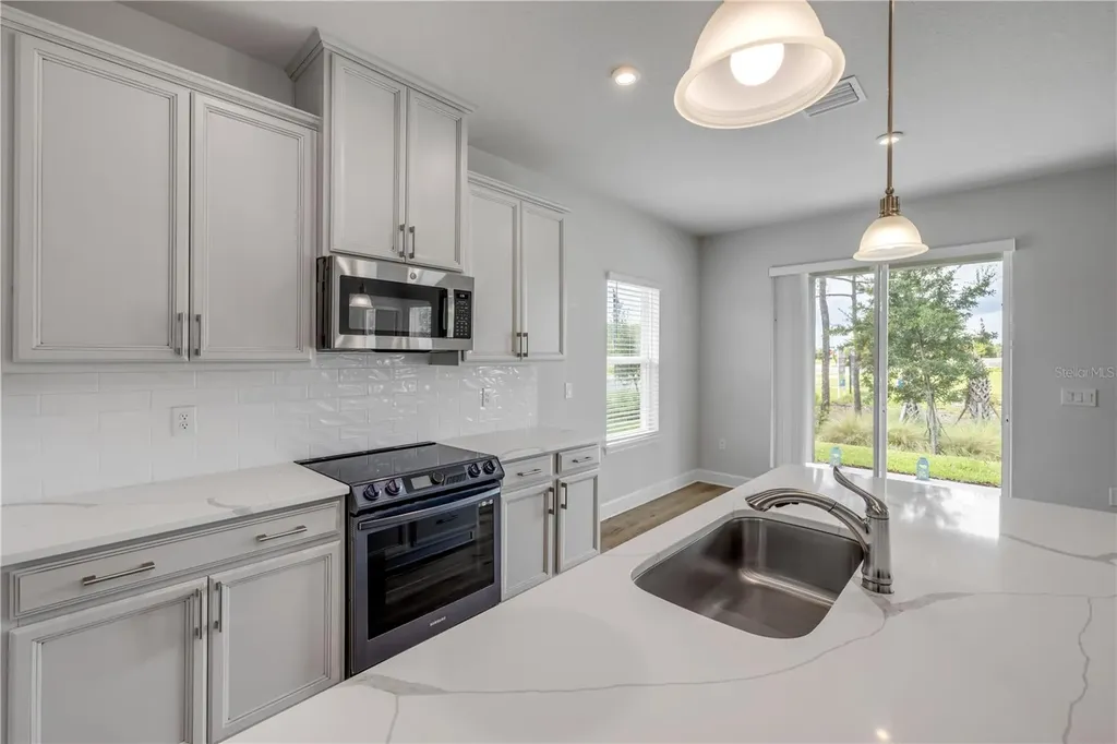 1002 Chelan Falls Drive Deland FL 32724