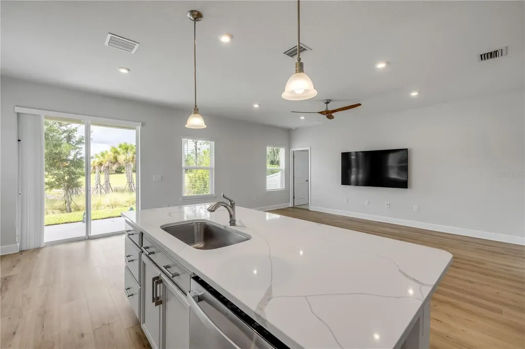 1002 Chelan Falls Drive Deland FL 32724