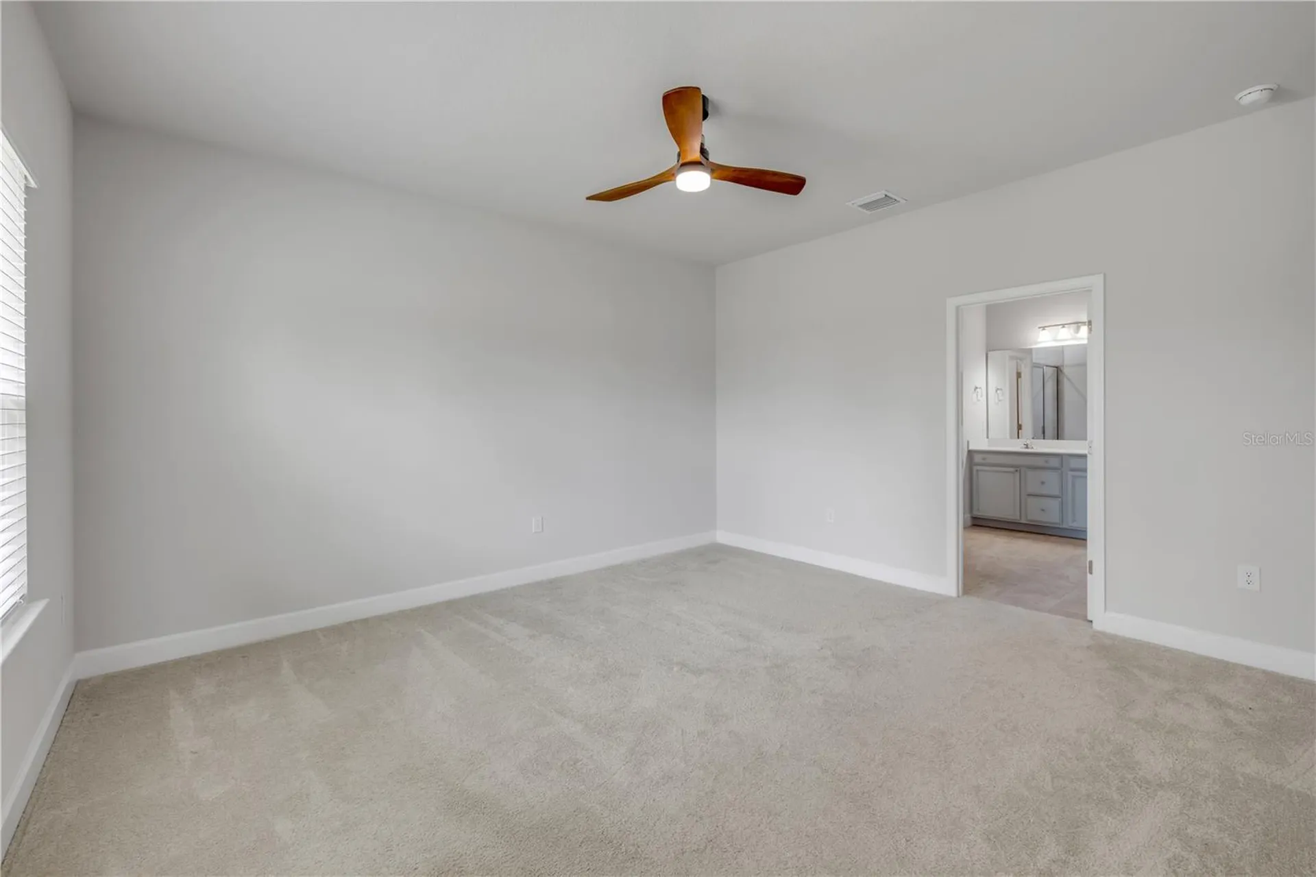 1002 Chelan Falls Drive Deland FL 32724