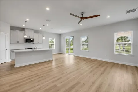 1002 Chelan Falls Drive Deland FL 32724