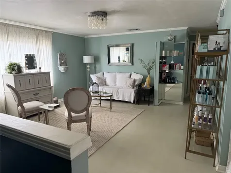 3006 W Swann Avenue Tampa FL 33609