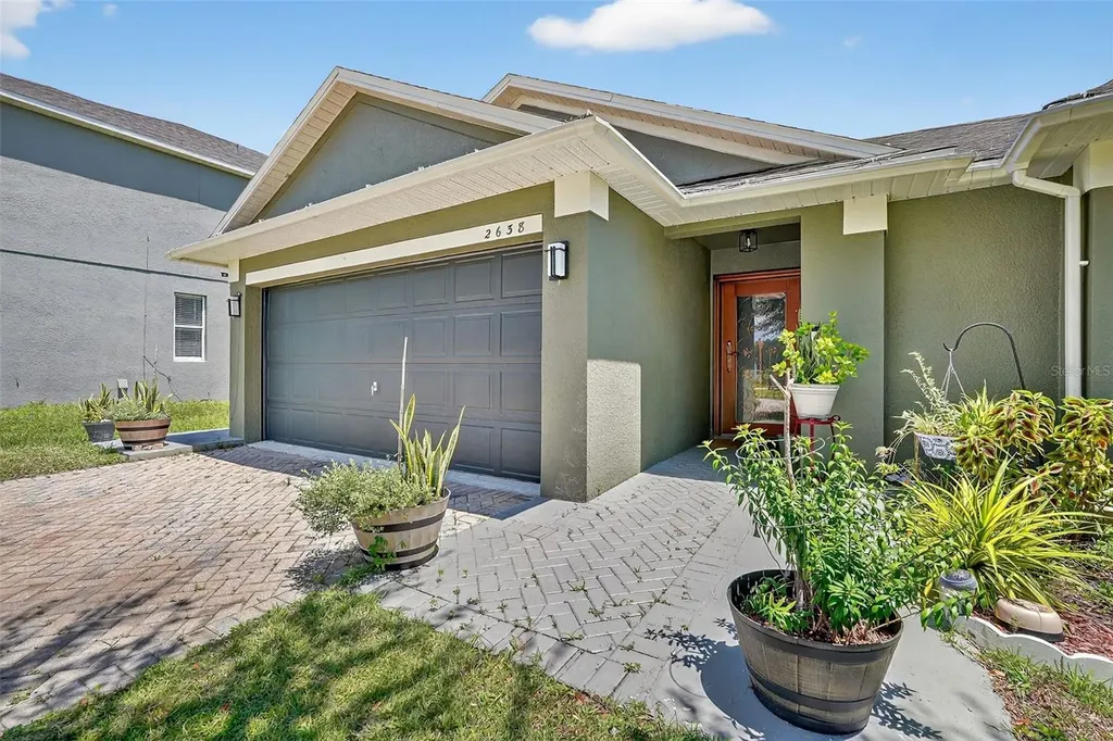 2638 Eagle Canyon Drive N Kissimmee FL 34746