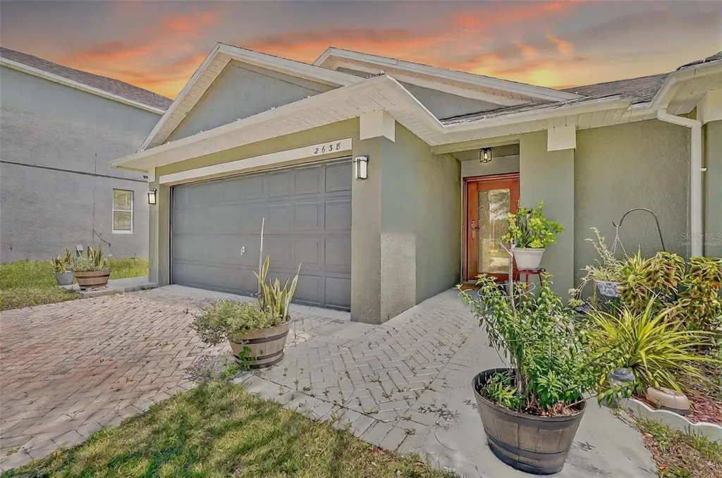 2638 Eagle Canyon Drive N Kissimmee FL 34746