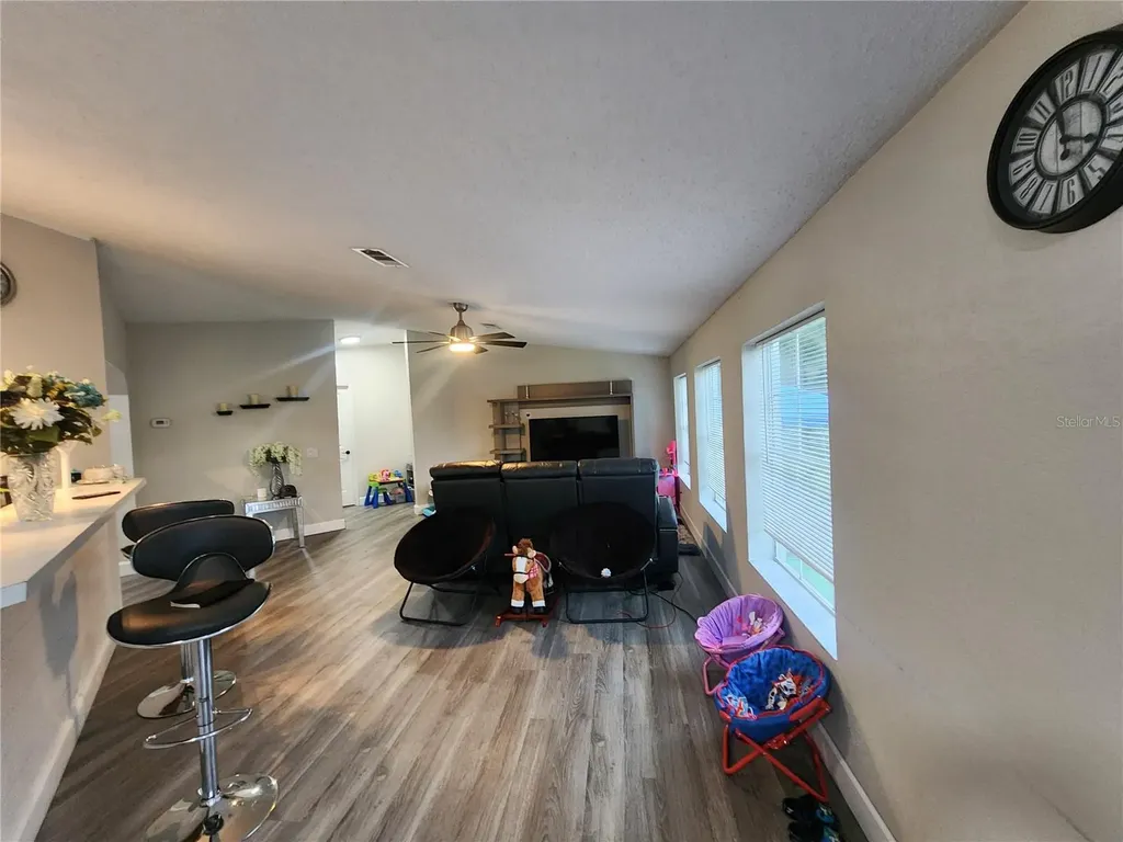 18975 W Highway 328 Dunnellon FL 34432