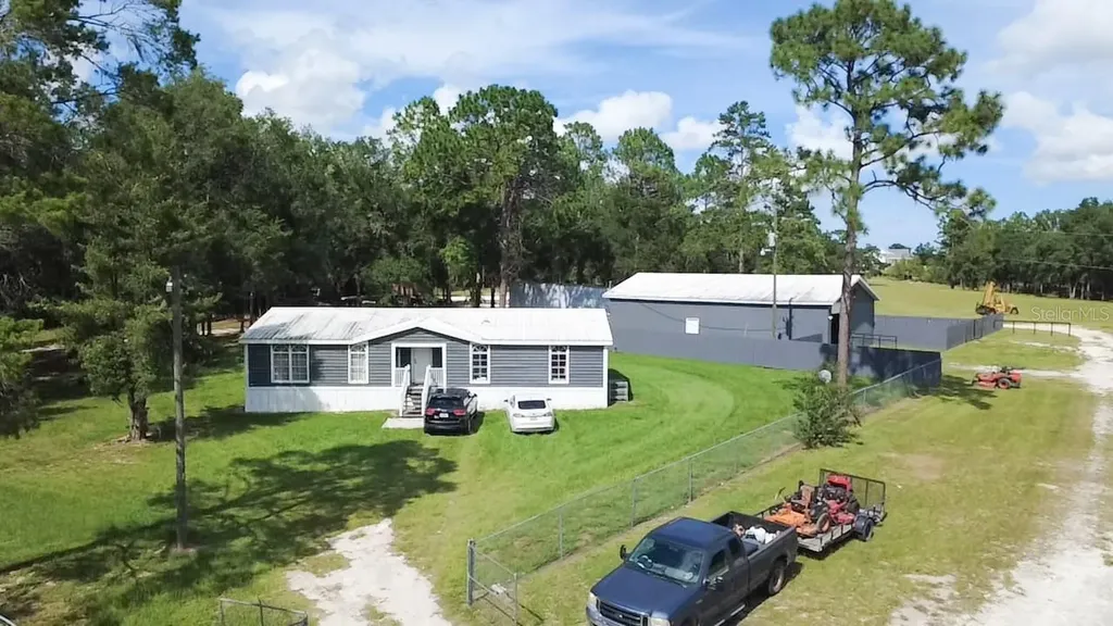 18975 W Highway 328 Dunnellon FL 34432