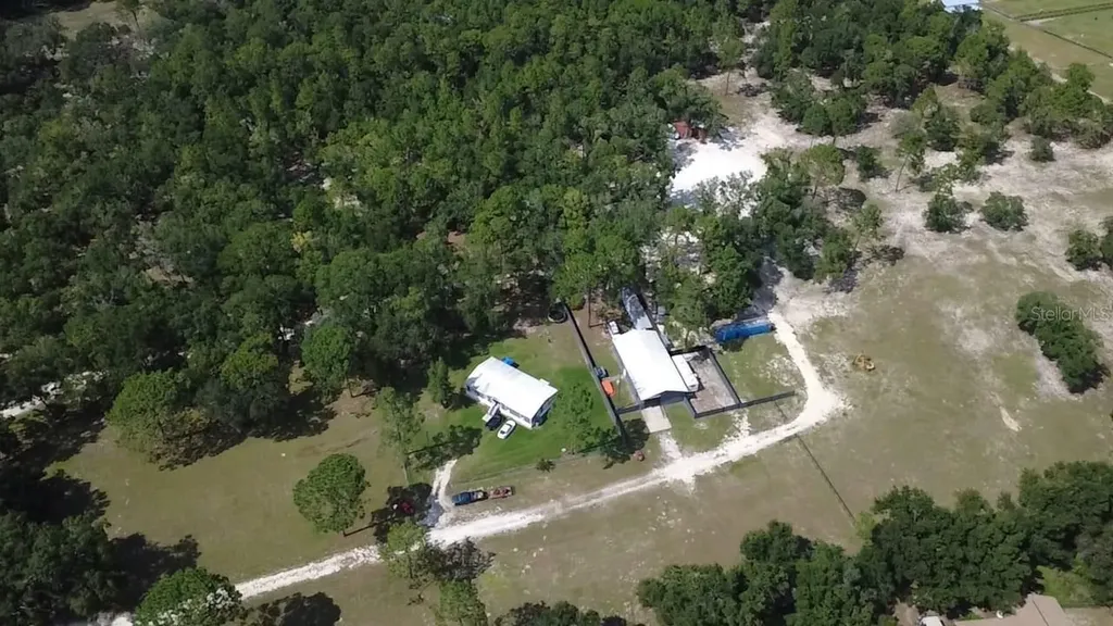 18975 W Highway 328 Dunnellon FL 34432