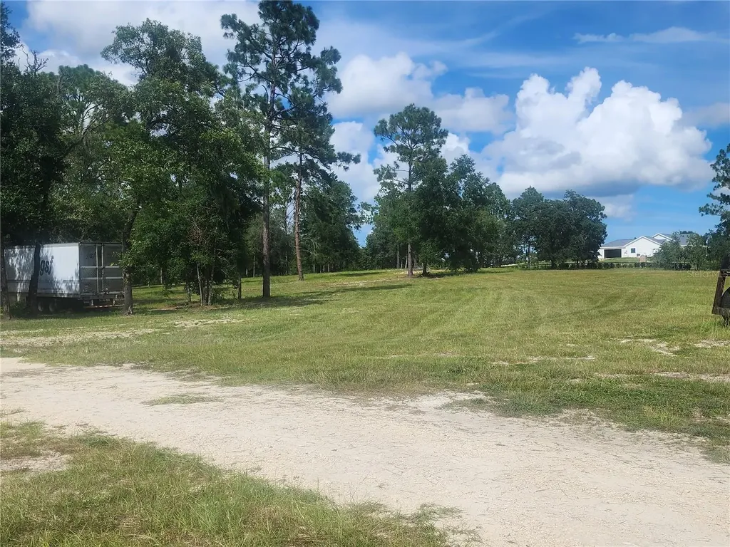 18975 W Highway 328 Dunnellon FL 34432