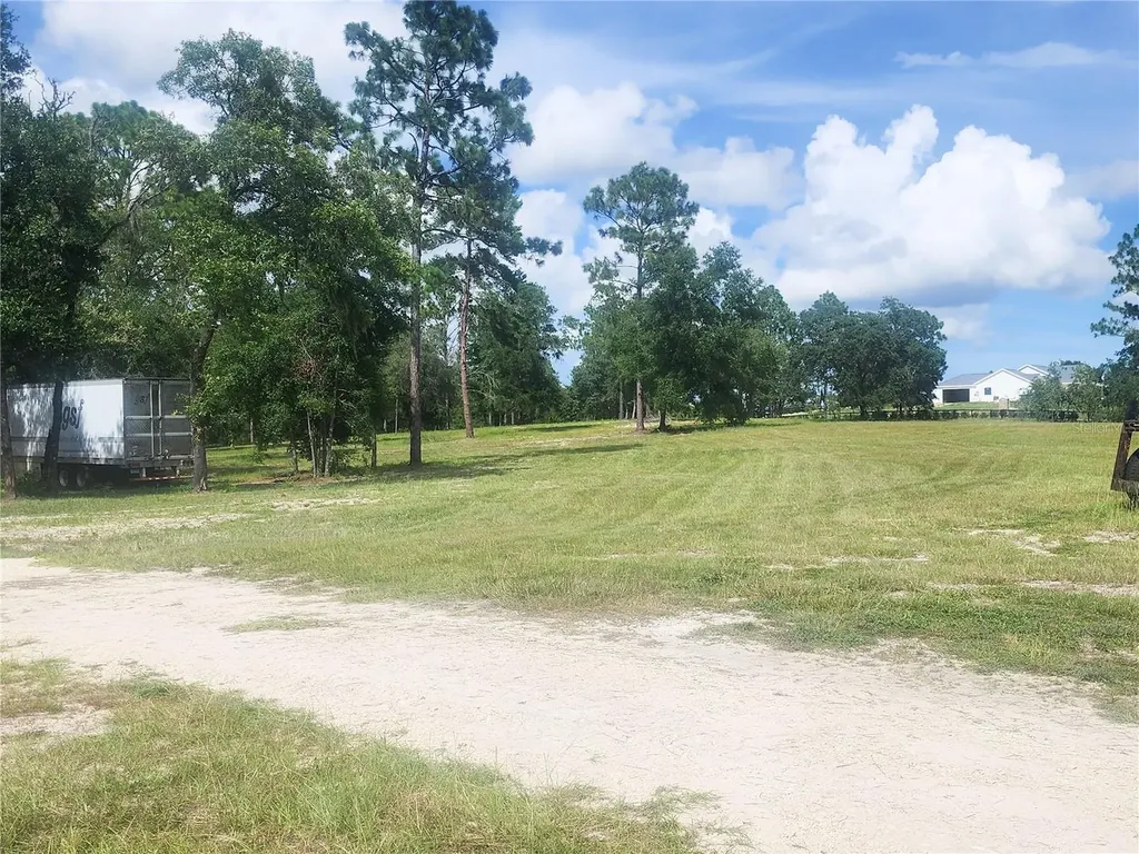 18975 W Highway 328 Dunnellon FL 34432
