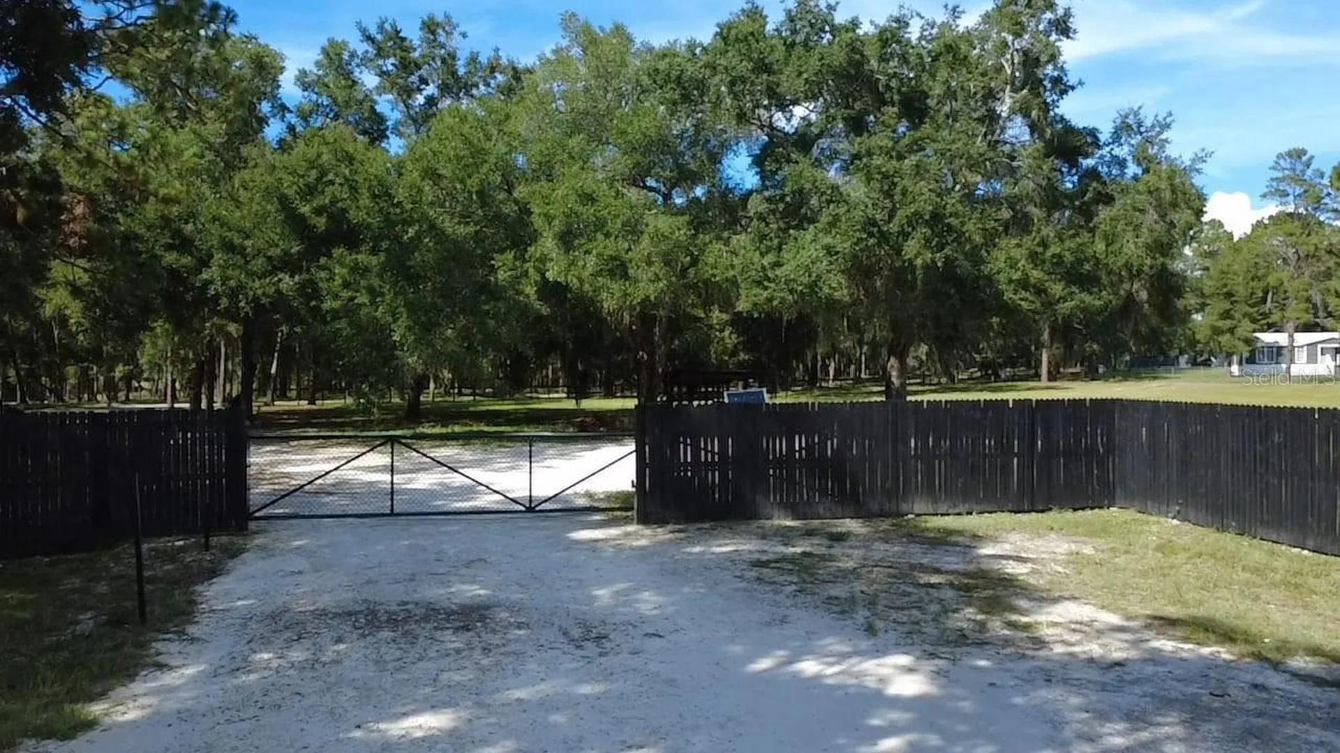 18975 W Highway 328 Dunnellon FL 34432