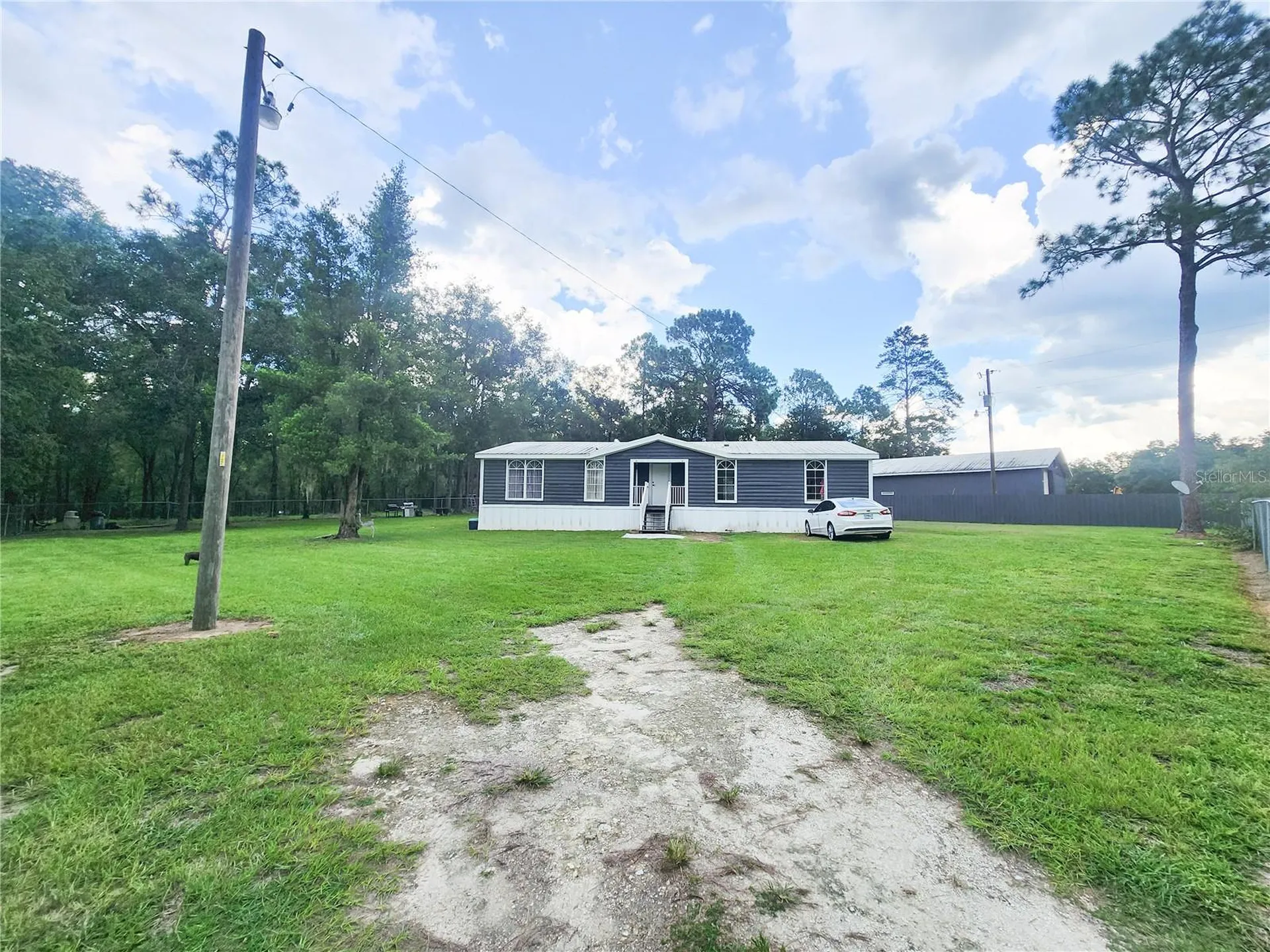 18975 W Highway 328 Dunnellon FL 34432