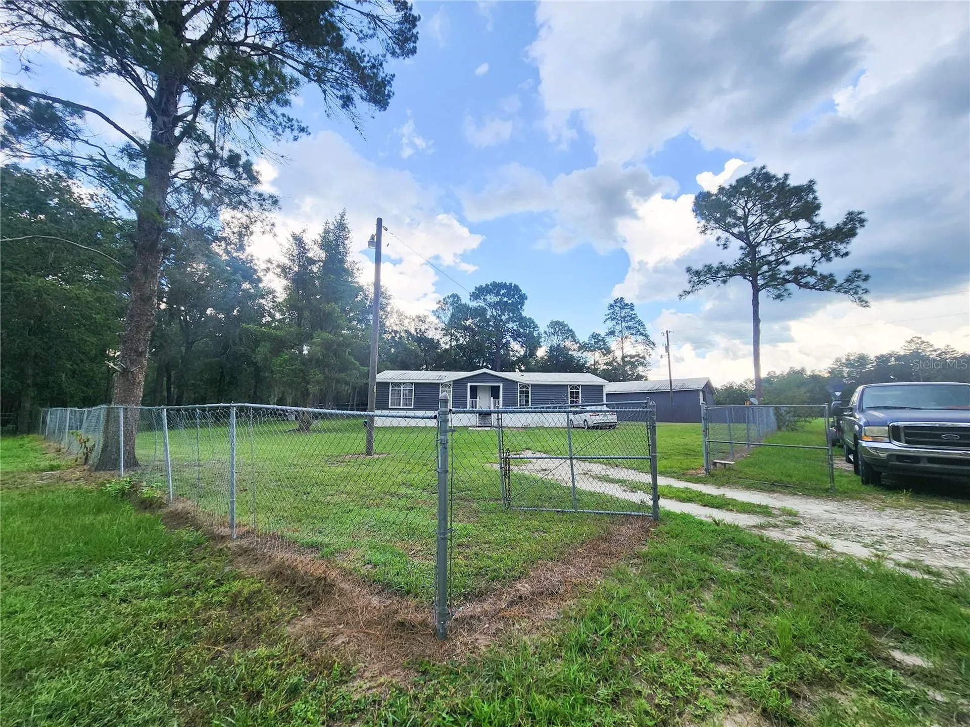 18975 W Highway 328 Dunnellon FL 34432