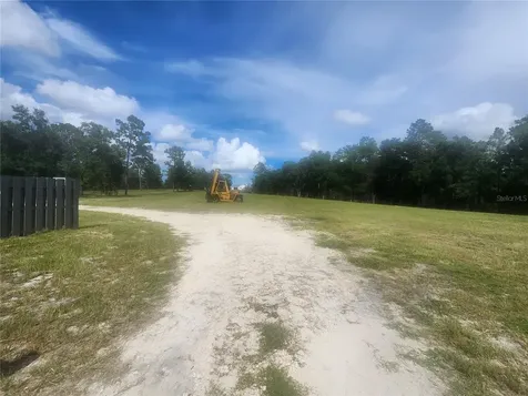 18975 W Highway 328 Dunnellon FL 34432