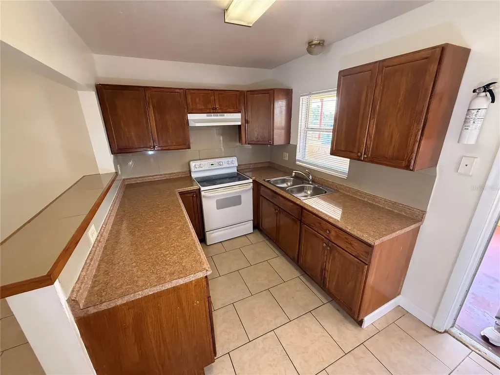 1050 62nd Avenue South St Petersburg FL 33705