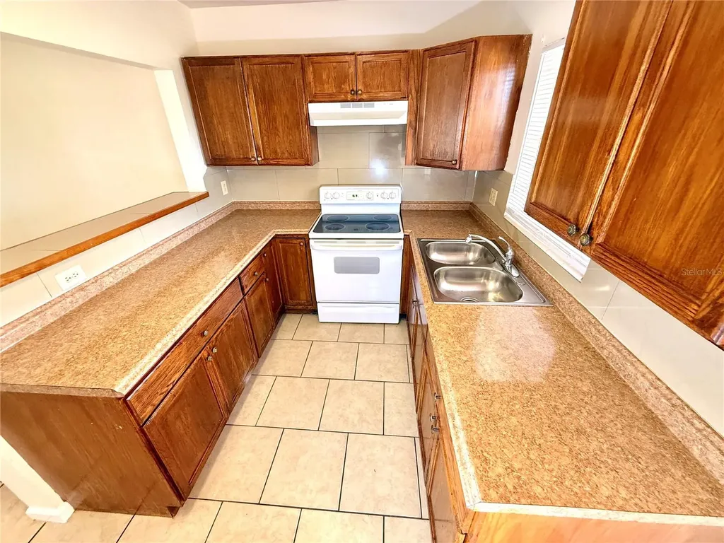 1050 62nd Avenue South St Petersburg FL 33705