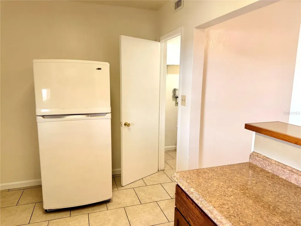 1050 62nd Avenue South St Petersburg FL 33705