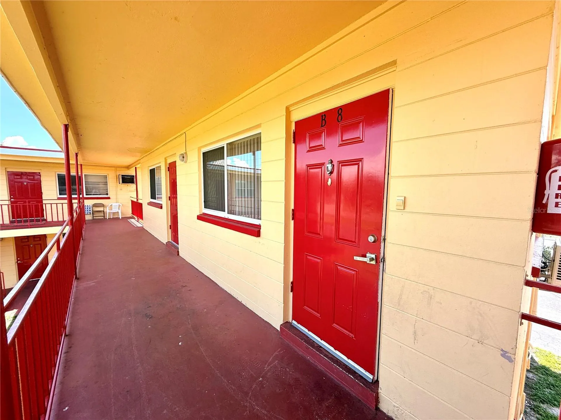 1050 62nd Avenue South St Petersburg FL 33705