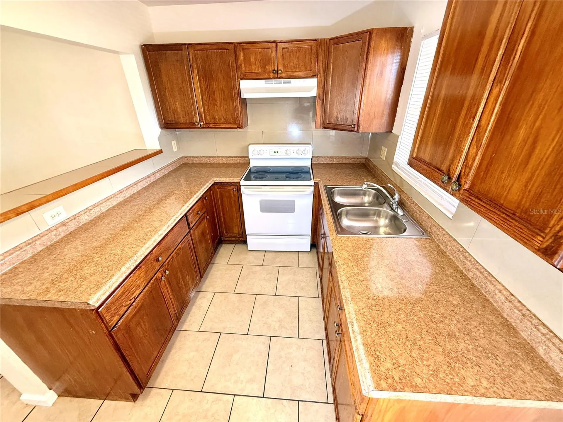 1050 62nd Avenue South St Petersburg FL 33705