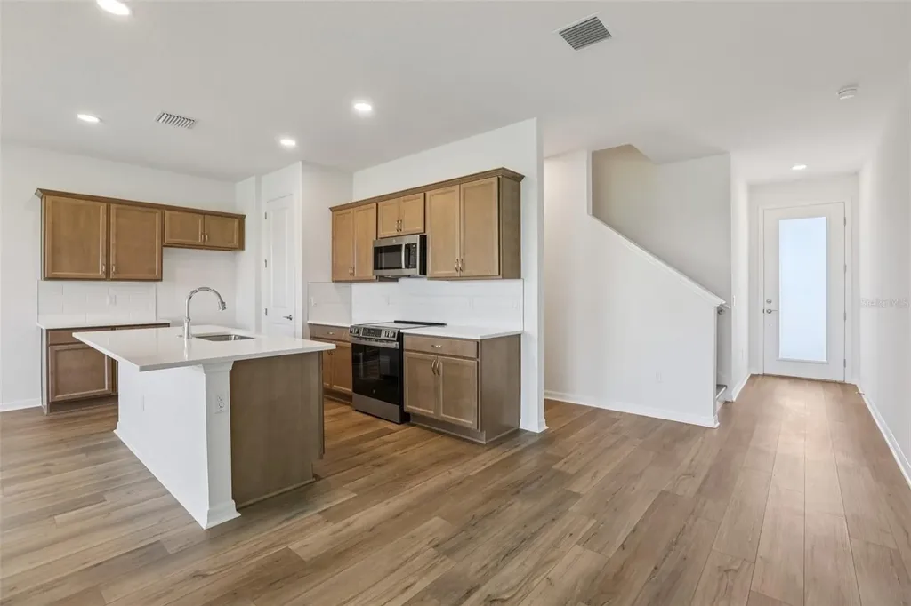 31455 Spanish Mission Road San Antonio FL 33576