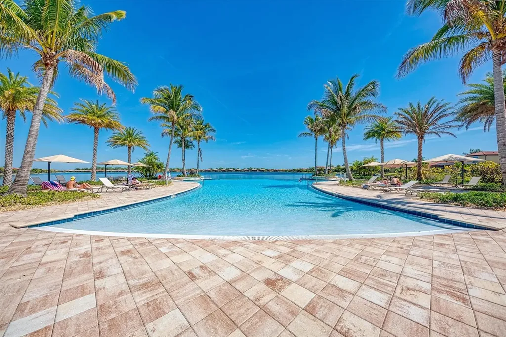325 Villoresi Boulevard Nokomis FL 34275