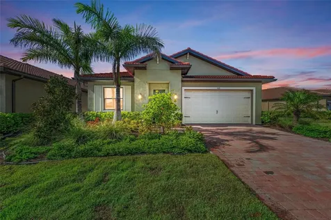 325 Villoresi Boulevard Nokomis FL 34275