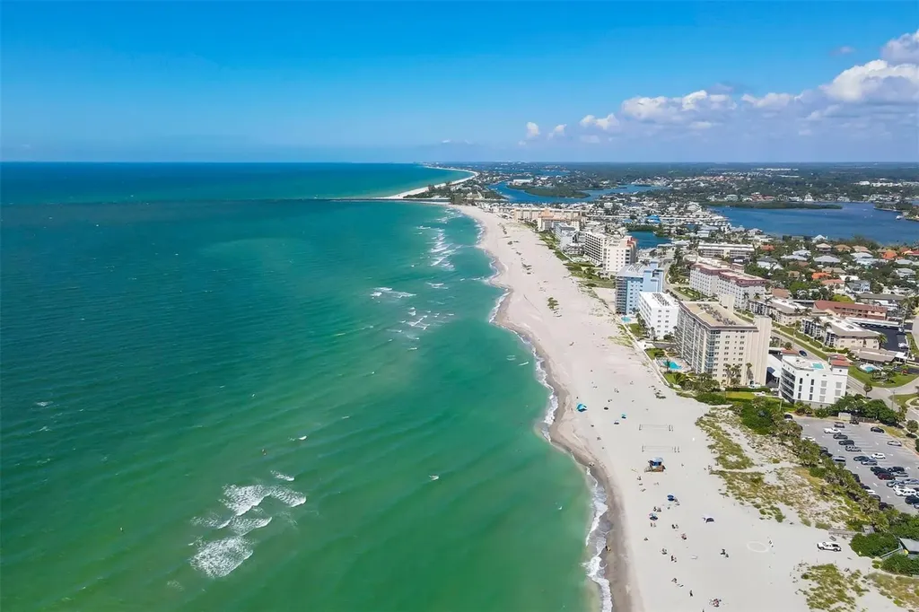 555 The Esplanade N Venice FL 34285