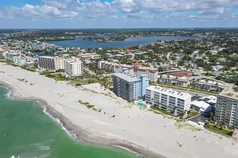 555 The Esplanade N Venice FL 34285