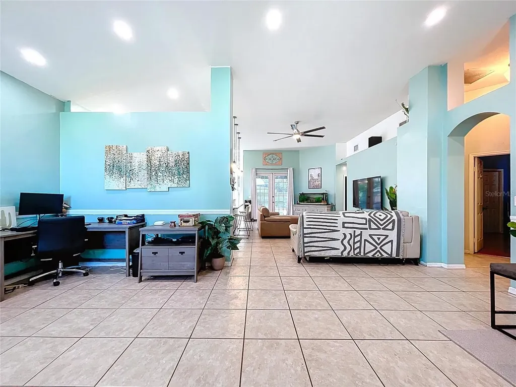 2003 Leichester Street Valrico FL 33594