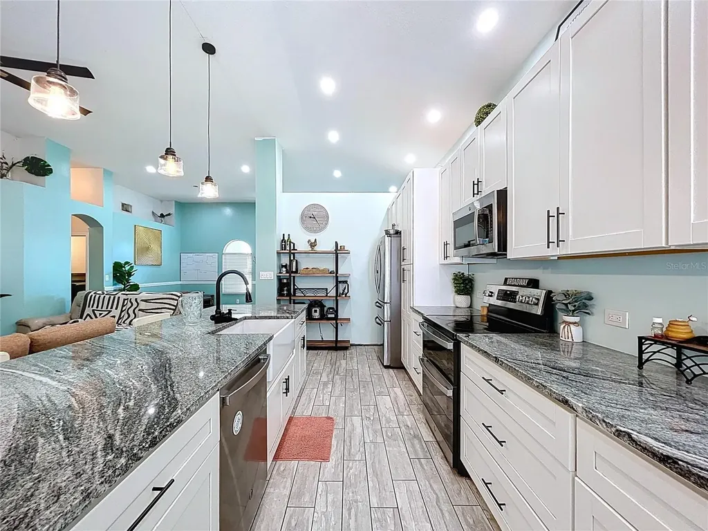 2003 Leichester Street Valrico FL 33594