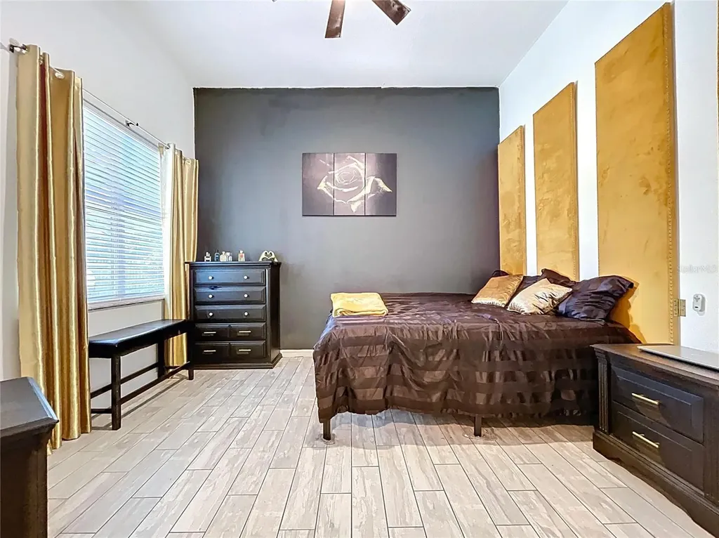 2003 Leichester Street Valrico FL 33594