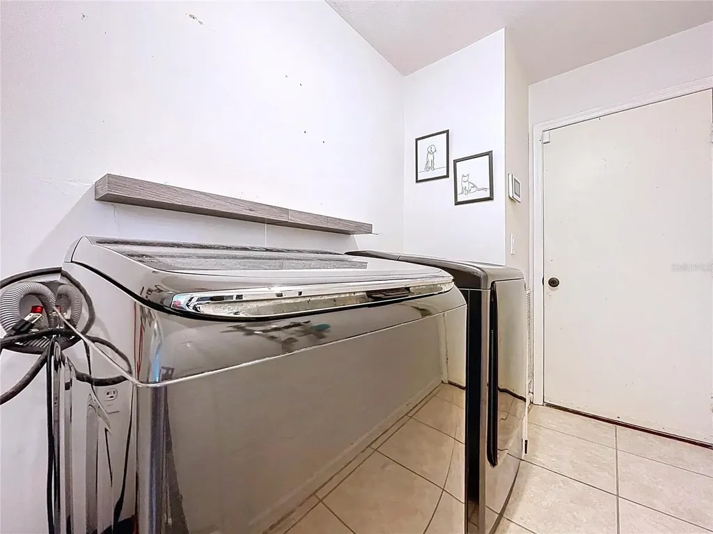 2003 Leichester Street Valrico FL 33594