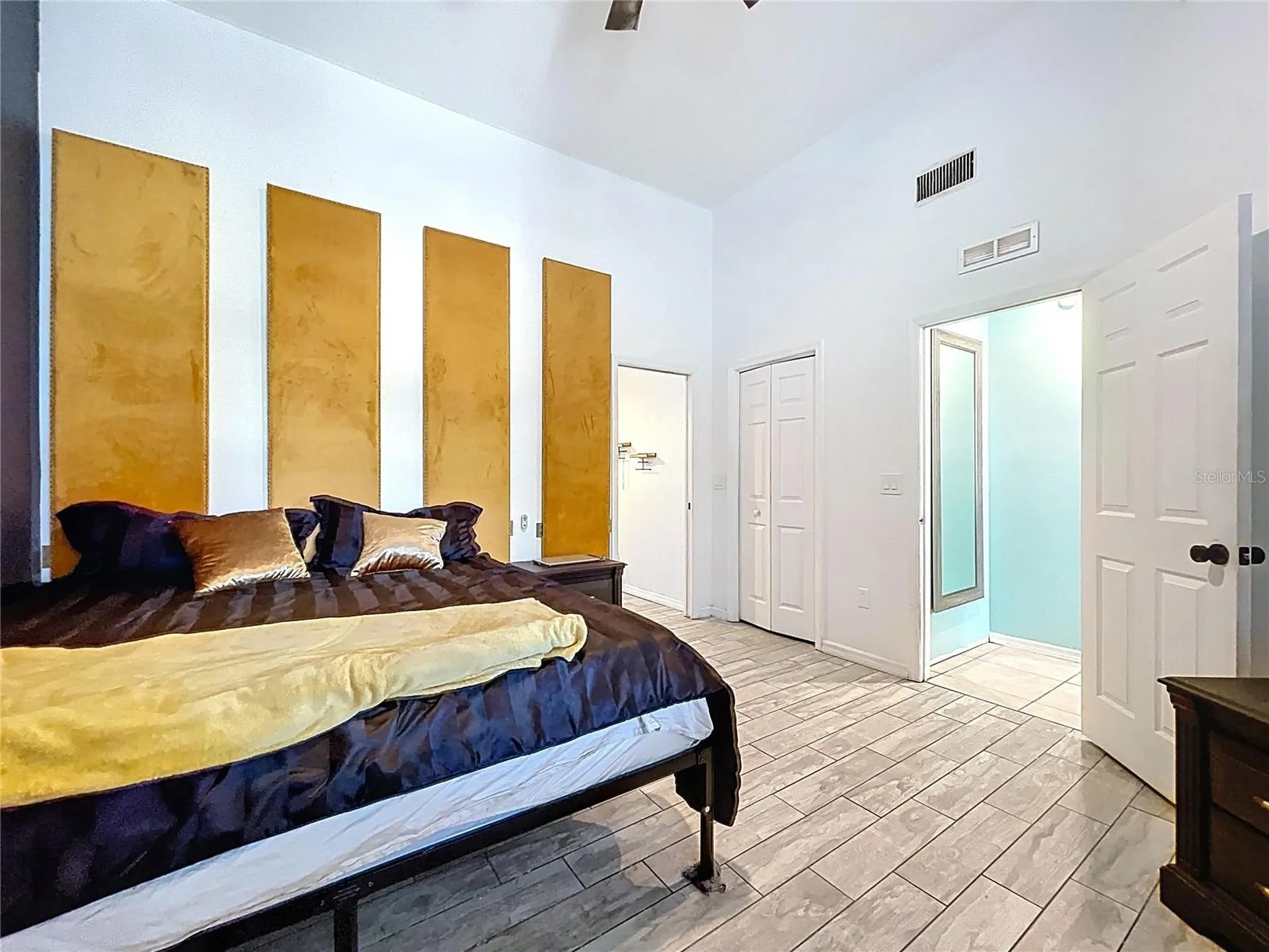 2003 Leichester Street Valrico FL 33594