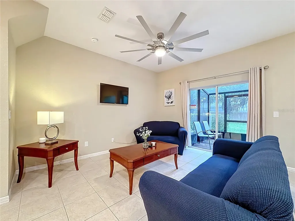 2412 Caravelle Circle Kissimmee FL 34746