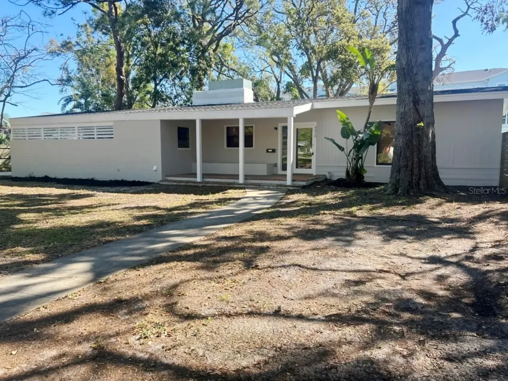 4310 7th Street S St Petersburg FL 33705