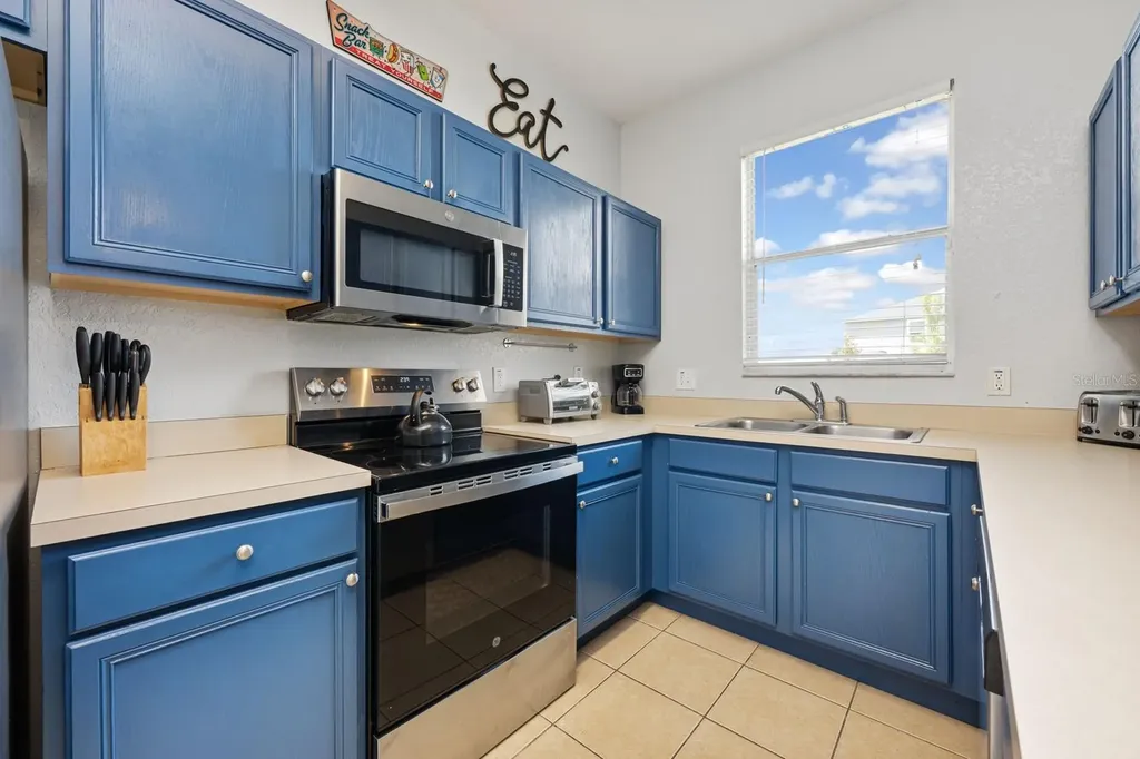 2714 Calabria Avenue Davenport FL 33897