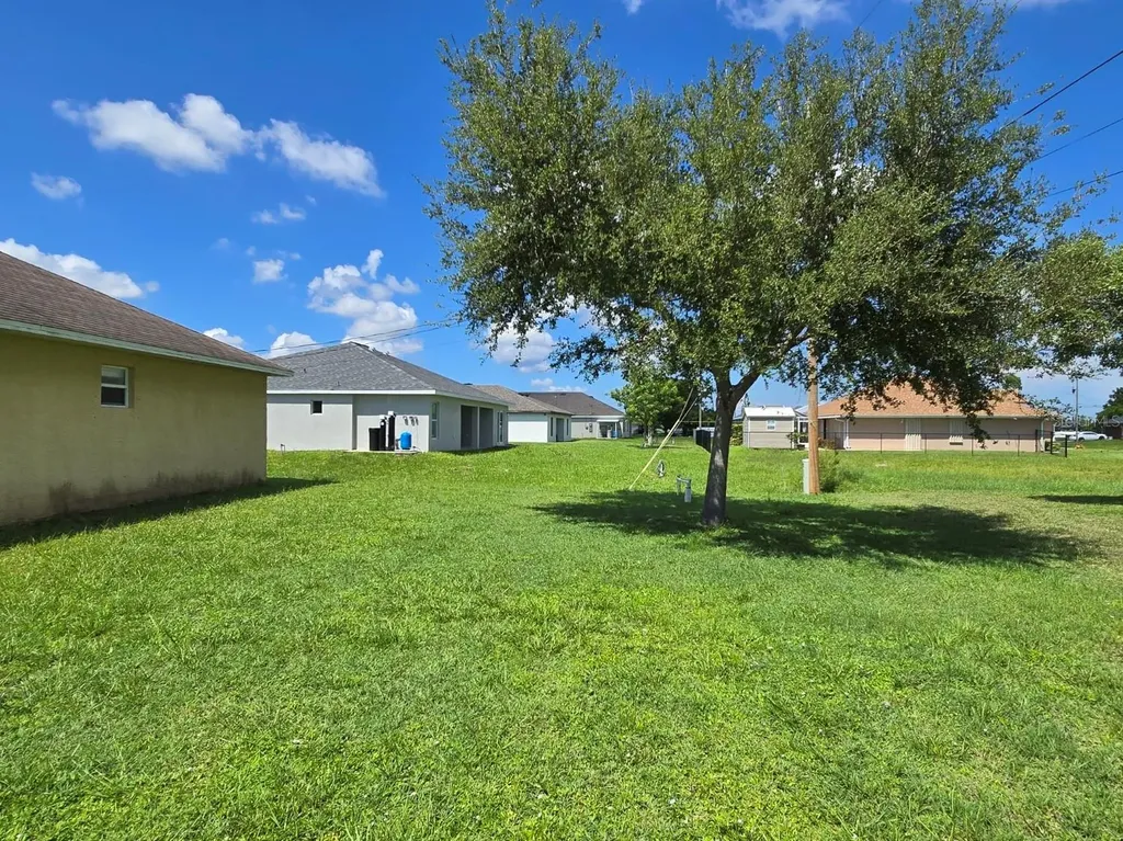 519 NW 26th Street Cape Coral FL 33993
