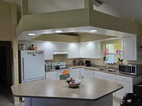 519 NW 26th Street Cape Coral FL 33993