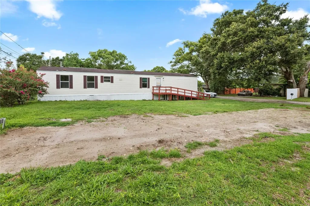 39140 Orient Avenue Zephyrhills FL 33542