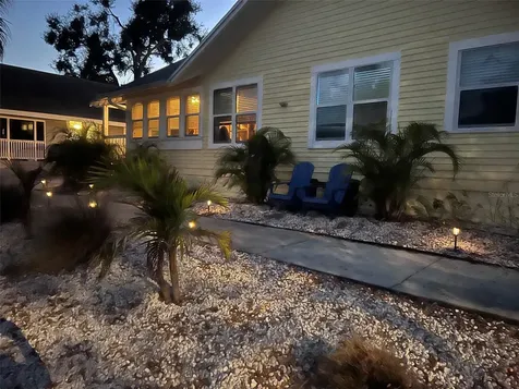 1137 Highland Street S St Petersburg FL 33701