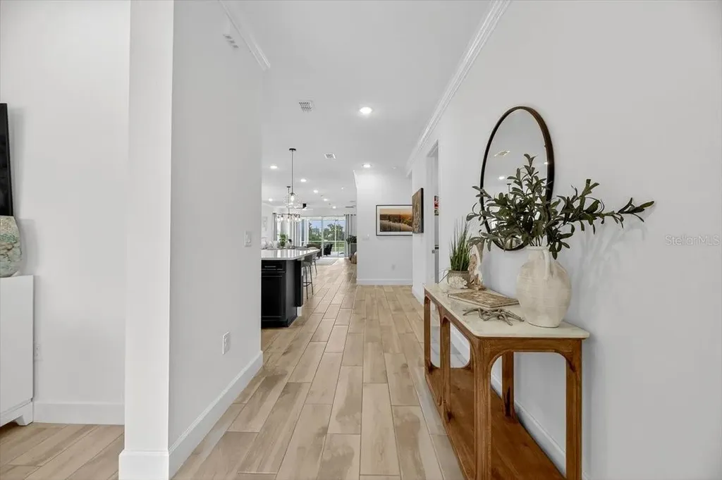 991 Signet Drive Apollo Beach FL 33572