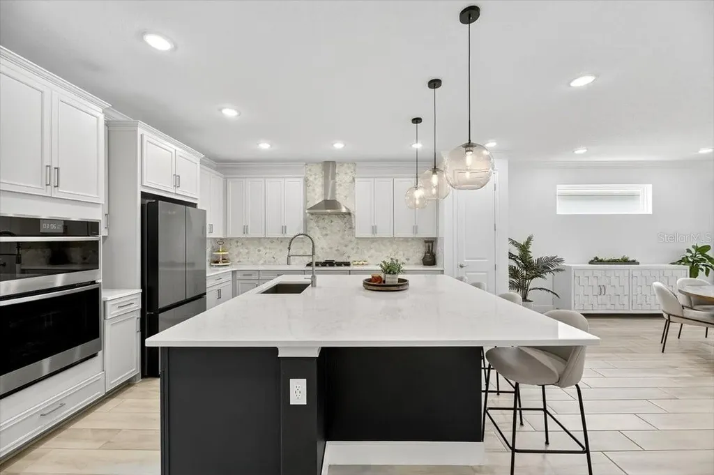 991 Signet Drive Apollo Beach FL 33572