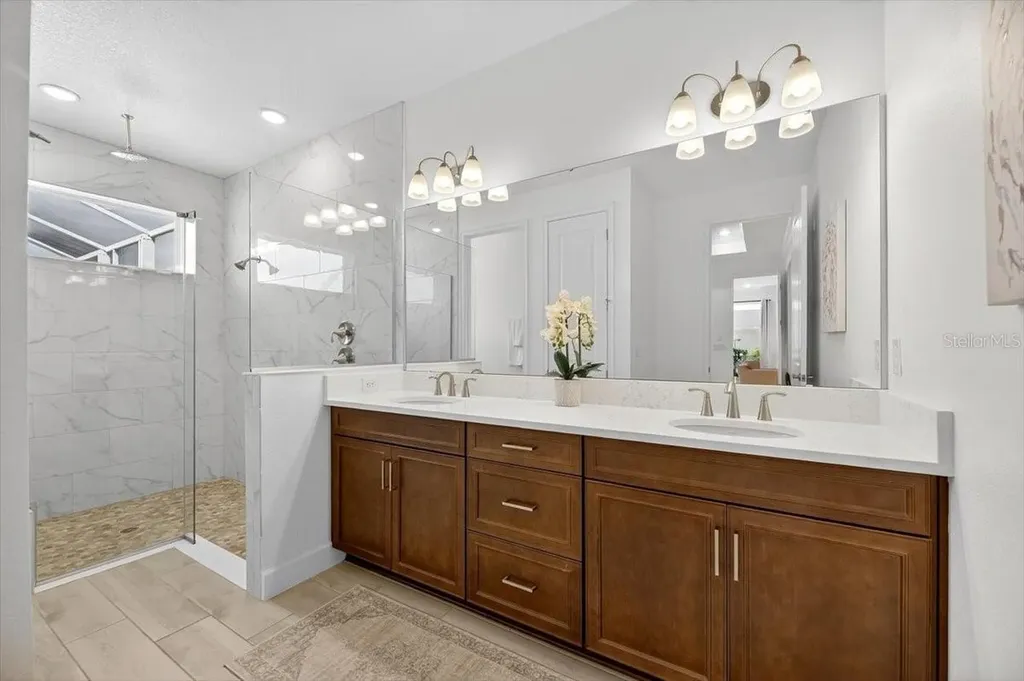 991 Signet Drive Apollo Beach FL 33572