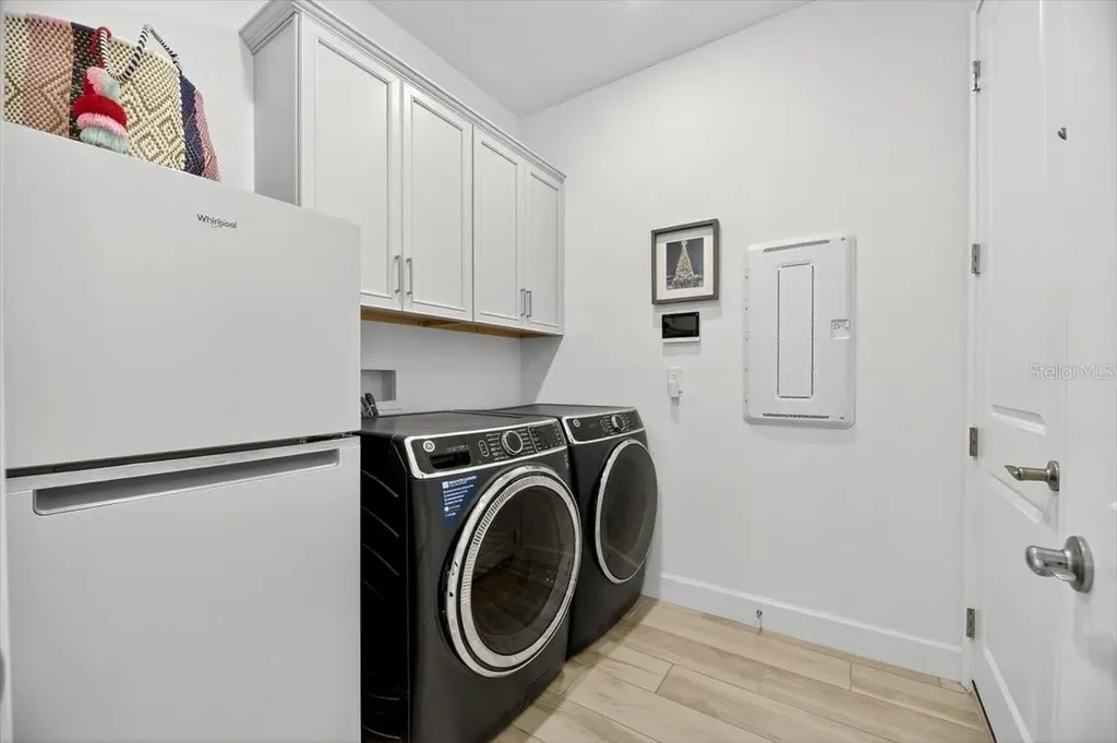 991 Signet Drive Apollo Beach FL 33572