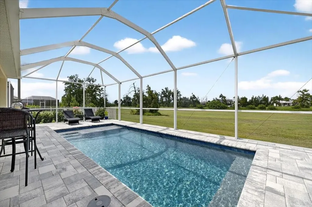 991 Signet Drive Apollo Beach FL 33572