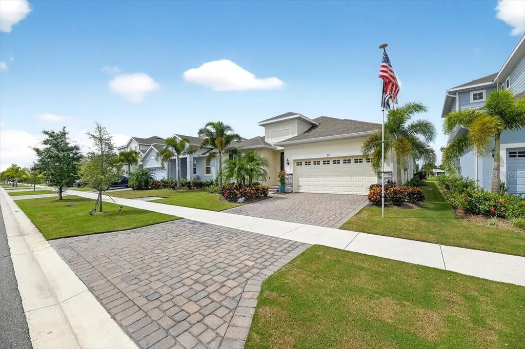 991 Signet Drive Apollo Beach FL 33572