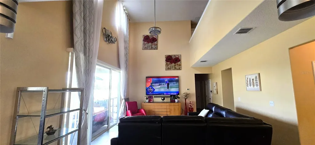 2432 Cumberland Cliff Drive Ruskin FL 33570