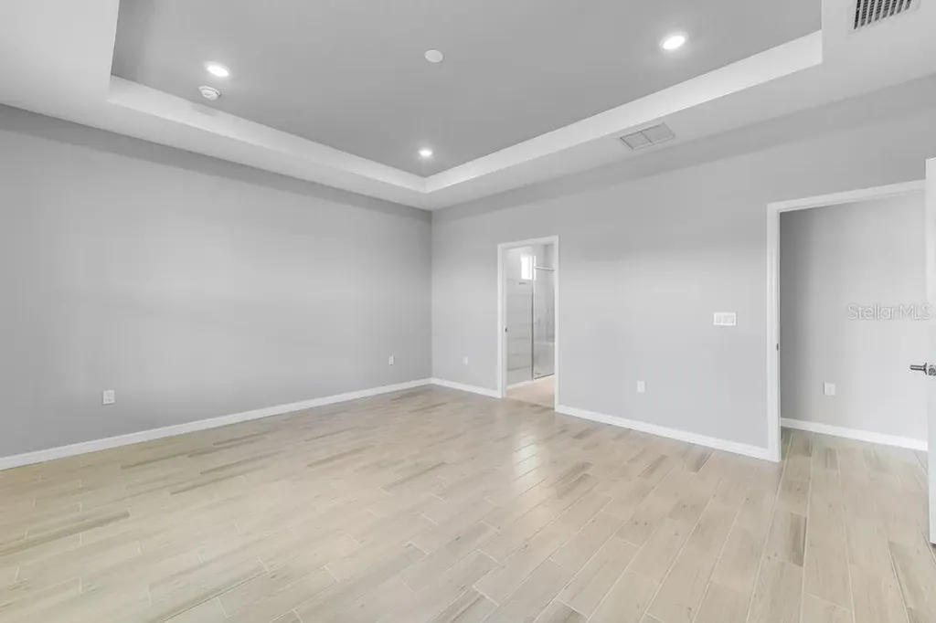8562 Big Dipper Drive Sarasota FL 34241