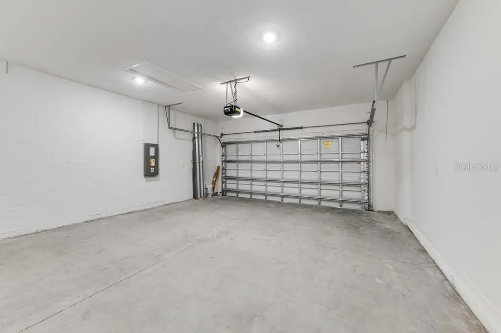 8562 Big Dipper Drive Sarasota FL 34241