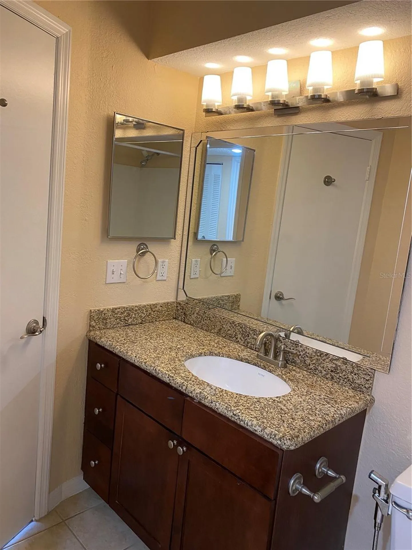 5120 Conroy Road Orlando FL 32811