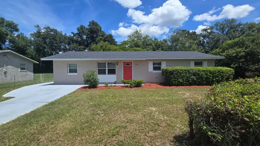 311 S Hill Avenue Deland FL 32724