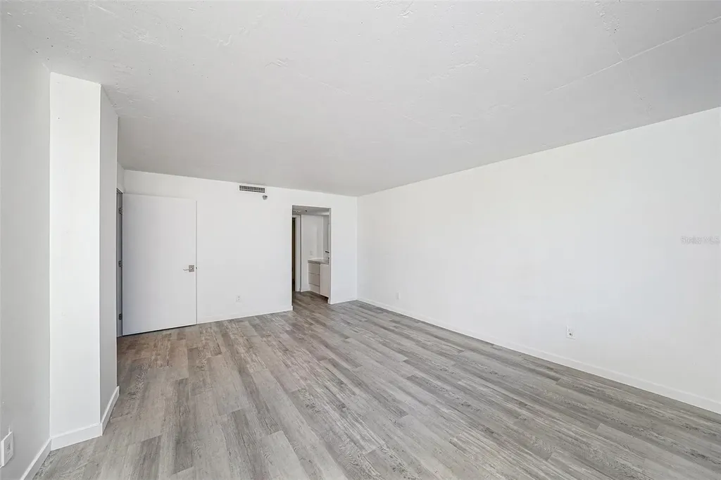 201 W Laurel Street Tampa FL 33602